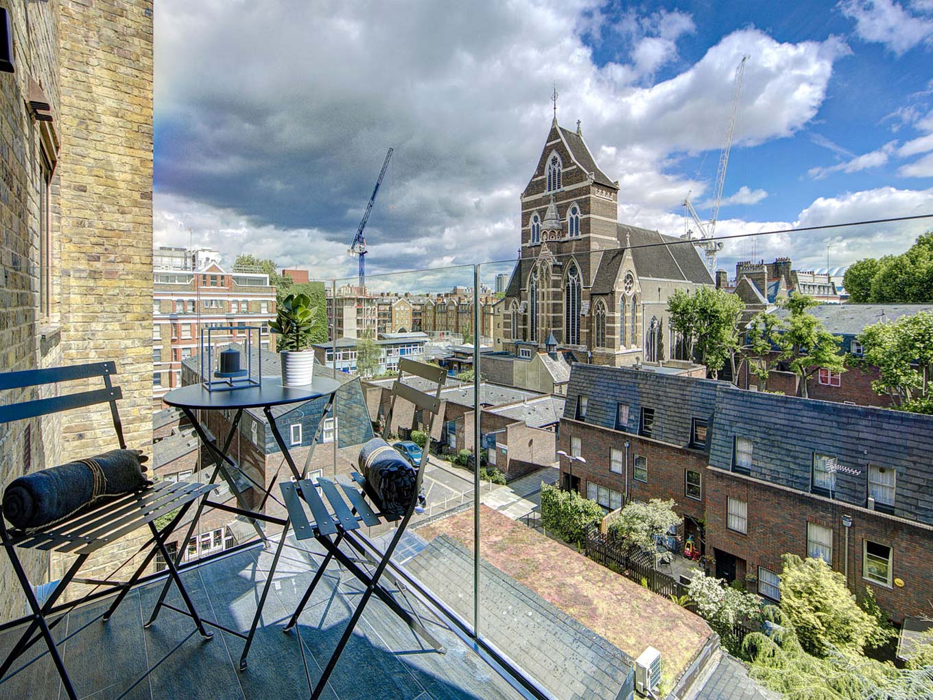 about-the-grays-article-40pc